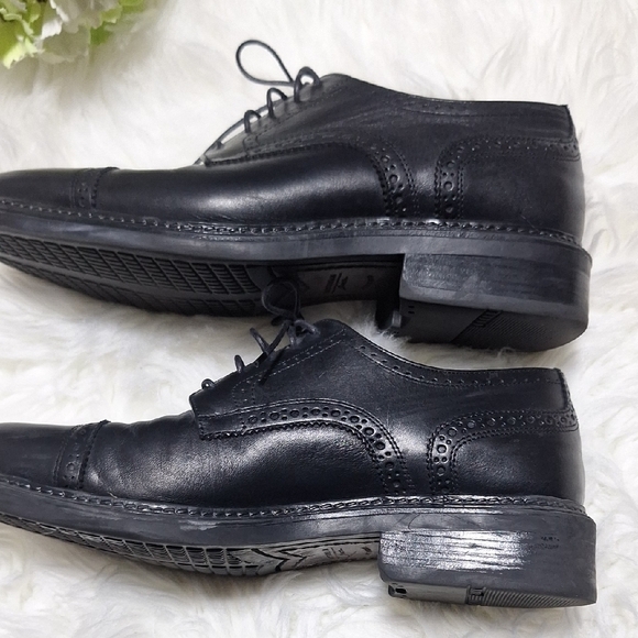 Bostonian Black Leather Oxfords Size 10 main image 4